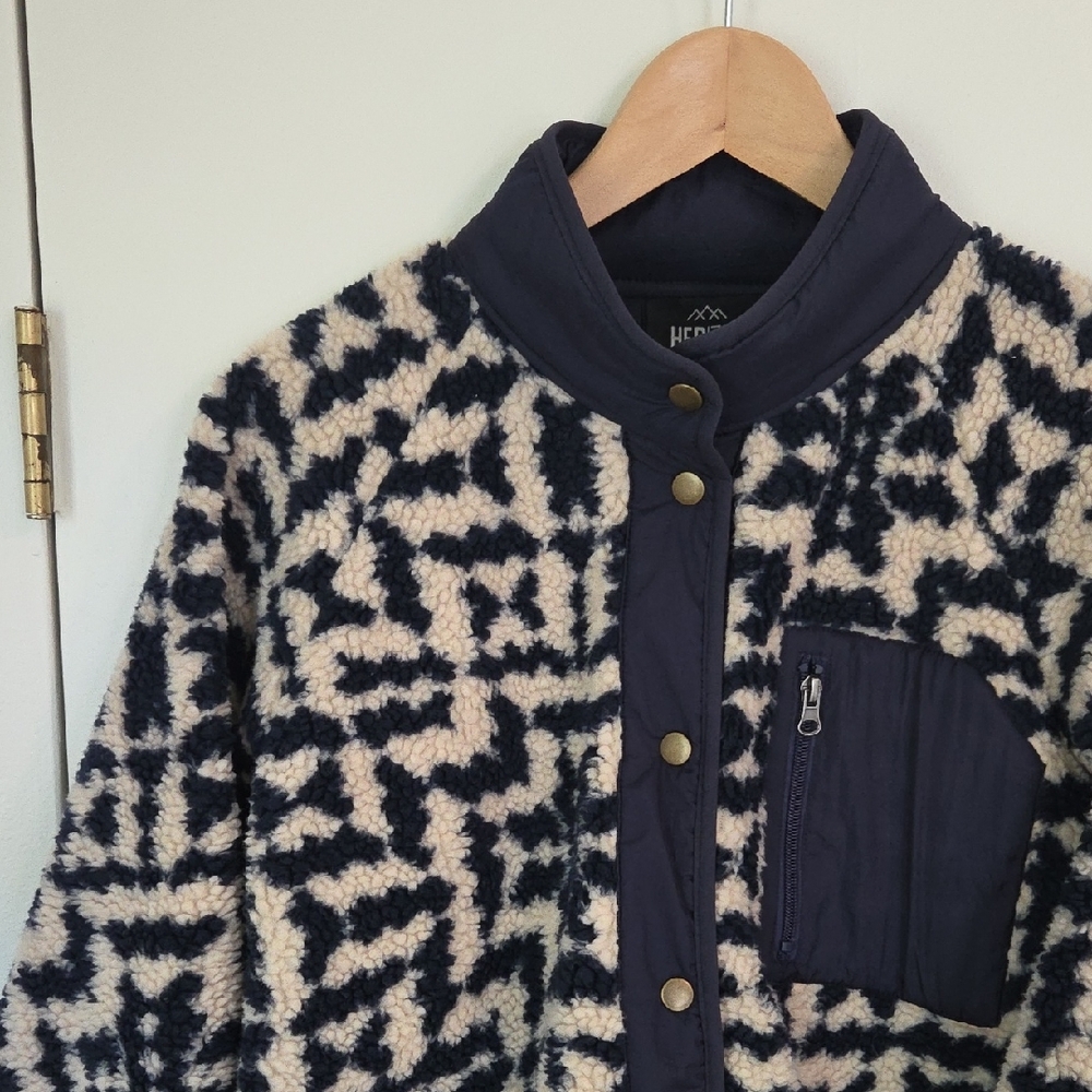 Herizon Sherpa Navy & Cream Fleece Jacket - Picture 3 of 15